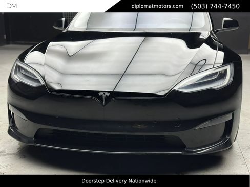 Used 2021 Tesla Model S Plaid image 14