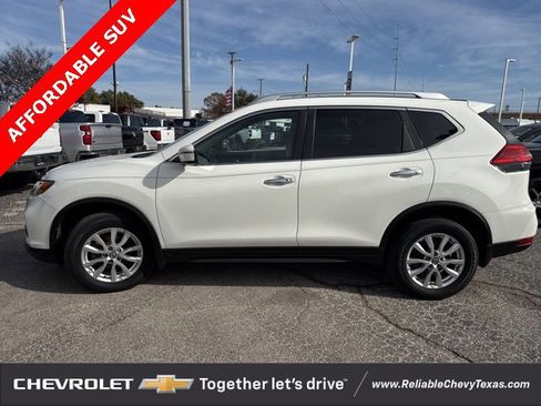 Used 2017 Nissan Rogue SV image 5
