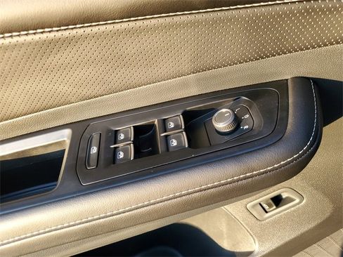 Certified 2026 Volkswagen Atlas Cross Sport SEL R-Line image 31