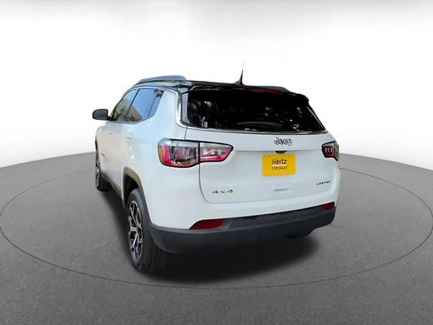 Used 2025 Jeep Compass Limited AWD/4WD image 10