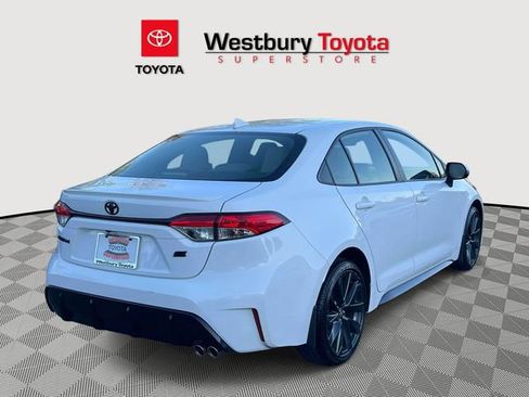Used 2024 Toyota Corolla SE FWD image 5