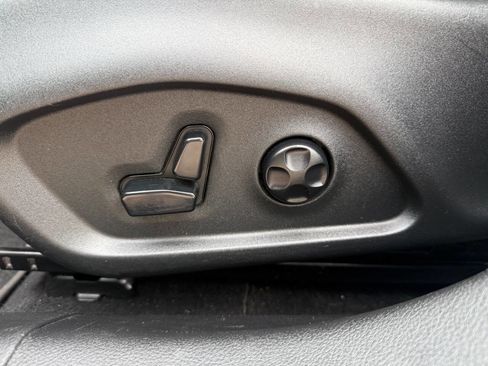 Used 2019 Jeep Compass Limited AWD/4WD image 19