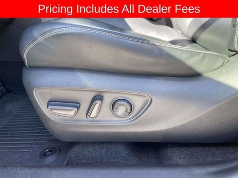 Used 2021 Toyota RAV4 Limited AWD/4WD image 21