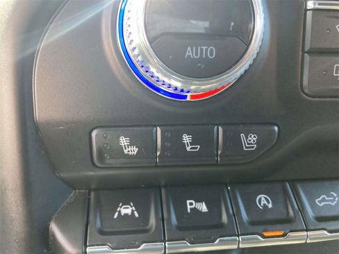 Used 2020 GMC Sierra 1500 AT4 w/ AT4 Premium Package image 19