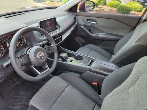 Used 2023 Nissan Rogue SV FWD image 23