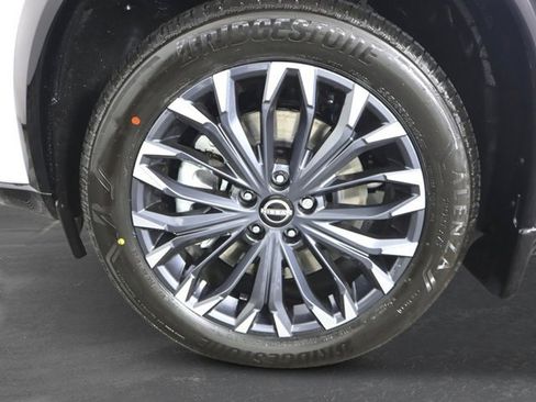 New 2026 Nissan Rogue Platinum w/ Tech Package image 9