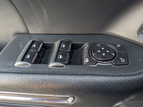 Used 2022 Ford Expedition Max Limited image 22