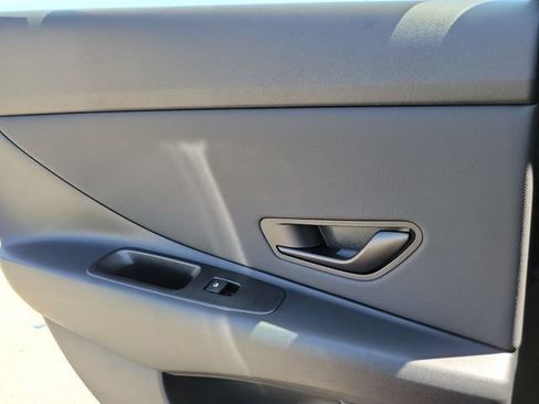 New 2026 Hyundai Elantra SEL Sport FWD image 21