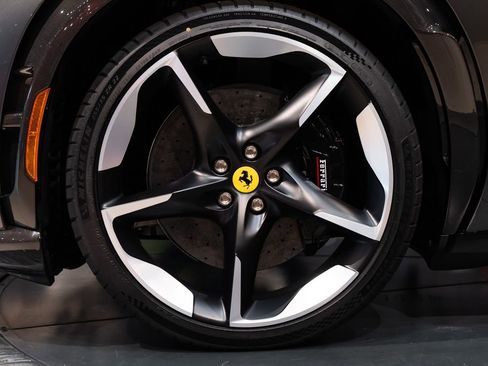 Certified 2025 Ferrari Purosangue AWD/4WD image 13