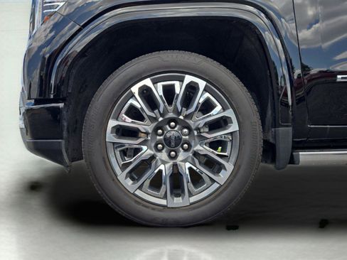Used 2025 GMC Sierra 1500 Denali Ultimate AWD/4WD image 10