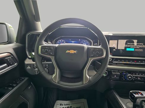 New 2026 Chevrolet Silverado 1500 LTZ w/ LTZ Premium Package AWD/4WD image 22