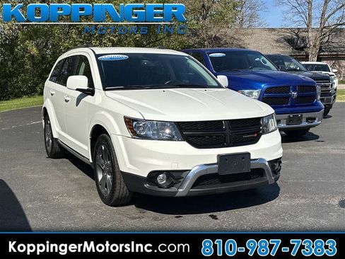 Used 2018 Dodge Journey Crossroad w/ Rear Seat Video Group FWD image 1