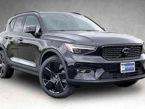 New 2026 Volvo XC40 B5 Ultra w/ Climate Package AWD/4WD image 2