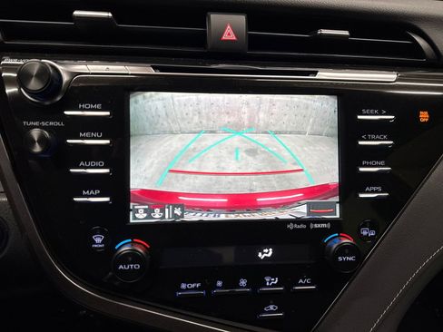 Used 2019 Toyota Camry XSE image 21