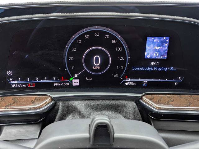 Used 2023 Cadillac Escalade Premium Luxury Platinum w/ LPO, Radiant Package AWD/4WD image 30