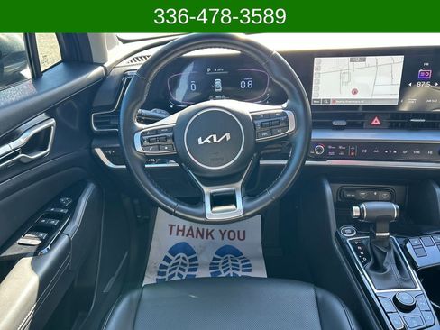Used 2023 Kia Sportage EX image 13