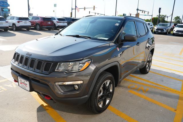 Used 2018 Jeep Compass Trailhawk w/ Cold Weather Group AWD/4WD image 28