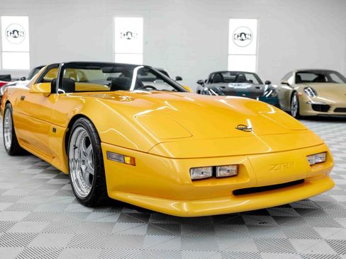 Used 1991 Chevrolet Corvette ZR-1 image 6