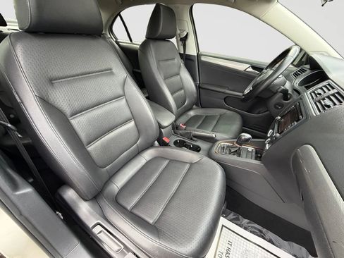 Used 2015 Volkswagen Jetta SE image 19