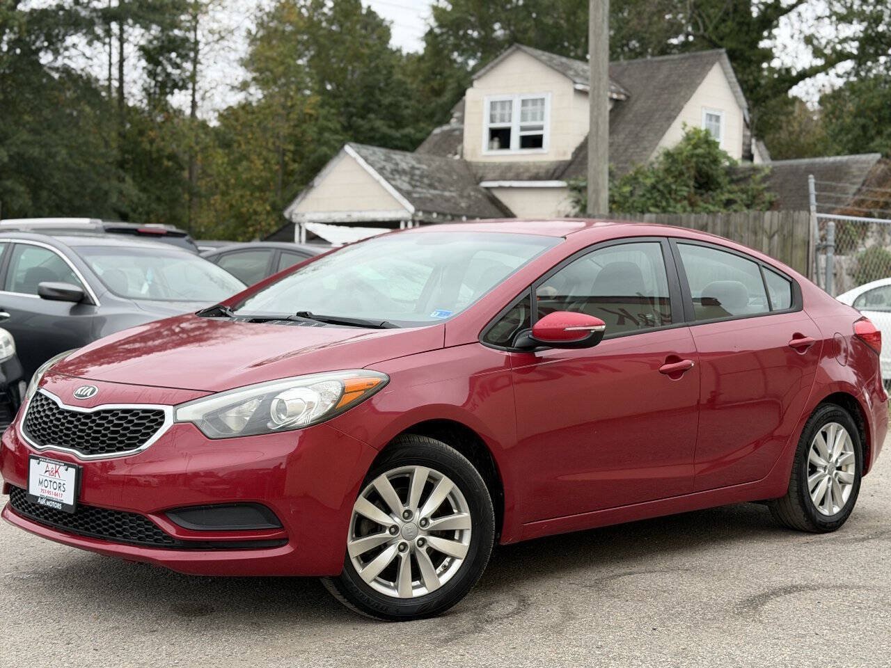 Used 2014 Kia Forte LX w/ Popular Package FWD image 2