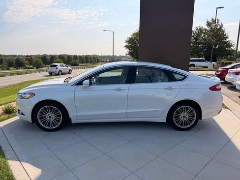 Used 2016 Ford Fusion SE w/ Equipment Group 202A FWD image 6