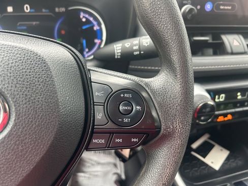 Used 2024 Toyota RAV4 LE image 24