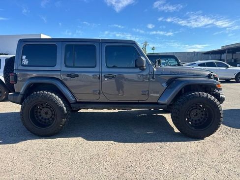 Used 2019 Jeep Wrangler Unlimited Sahara w/ Quick Order Package 24M Moab AWD/4WD image 4