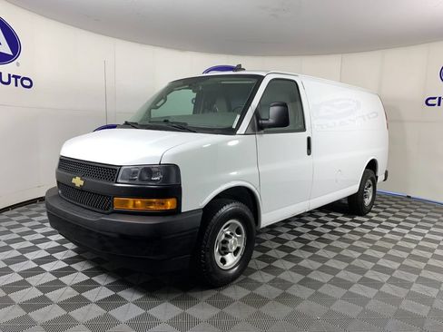 Used 2021 Chevrolet Express 2500 RWD image 7