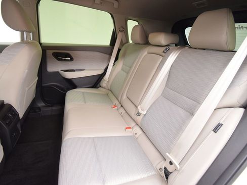 Used 2023 Nissan Rogue SV image 22