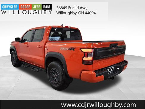 Used 2025 Nissan Frontier PRO-4X w/ Pro Convenience Package image 6