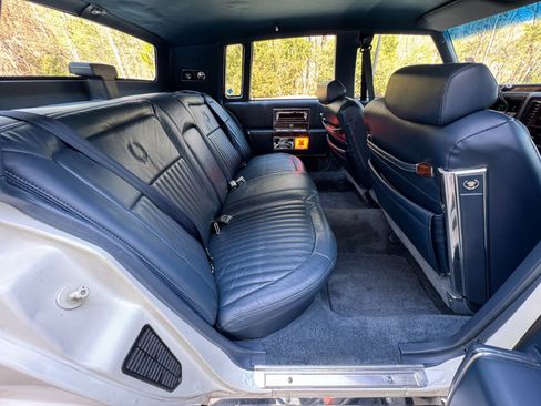 Used 1991 Cadillac Brougham image 57