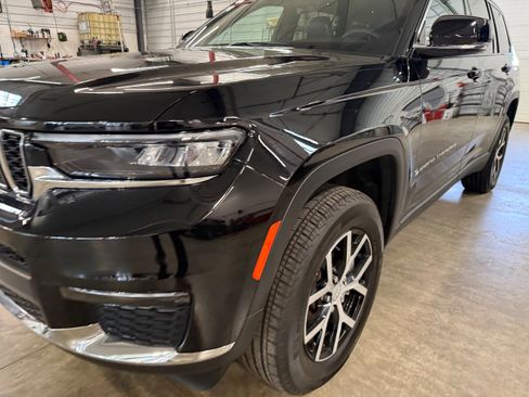 Certified 2025 Jeep Grand Cherokee L Limited AWD/4WD image 45