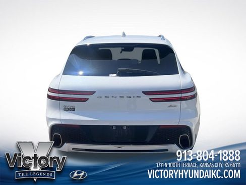 Used 2025 Genesis GV70 2.5T AWD/4WD image 4