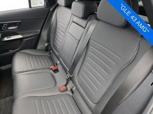 Used 2025 Mercedes-Benz GLC 43 AMG 4MATIC image 16