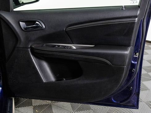 Used 2019 Dodge Journey Crossroad image 38