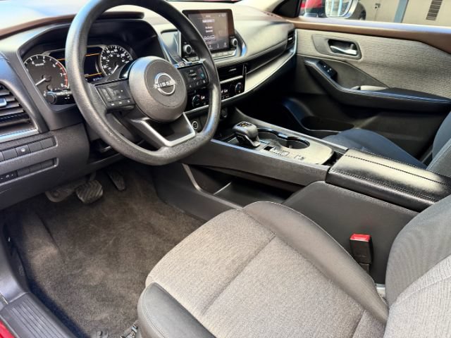Used 2023 Nissan Rogue SV FWD image 12