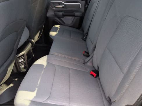 Used 2021 RAM 1500 Big Horn AWD/4WD image 19