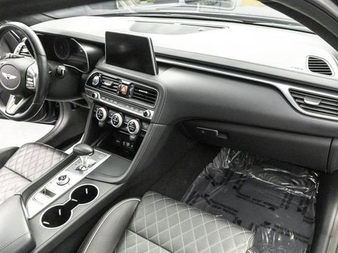 Used 2019 Genesis G70 2.0T Advanced w/ Sport Package image 39