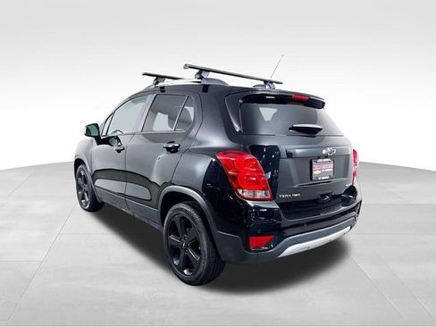 Used 2019 Chevrolet Trax Premier w/ Midnight Edition AWD/4WD image 10