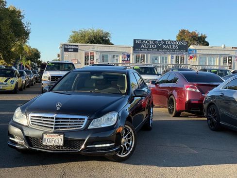 Used 2013 Mercedes-Benz C 250 Sedan image 9