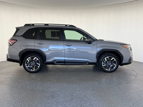 Certified 2025 Subaru Forester Limited w/ Popular Package AWD/4WD image 2