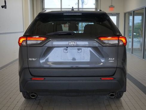 Used 2020 Toyota RAV4 XLE w/ Convenience Package AWD/4WD image 12
