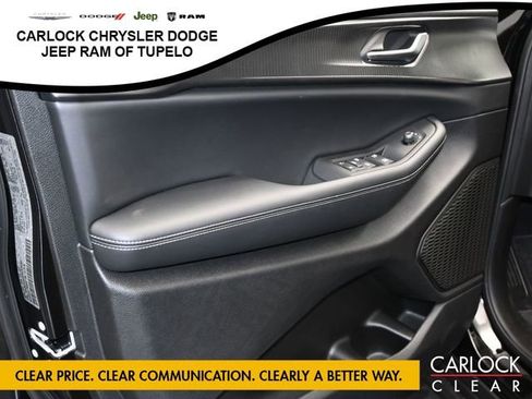 New 2025 Jeep Grand Cherokee Altitude image 11