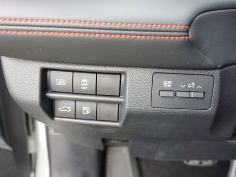 Used 2020 Toyota Avalon TRD image 19