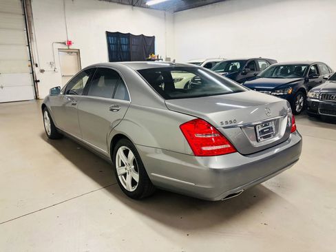 Used 2011 Mercedes-Benz S 550 4MATIC image 5