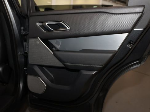 Used 2023 Land Rover Range Rover Velar R-Dynamic S image 20