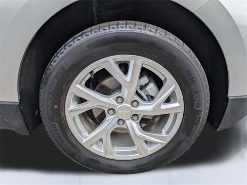 Used 2020 Chevrolet Equinox Premier image 12