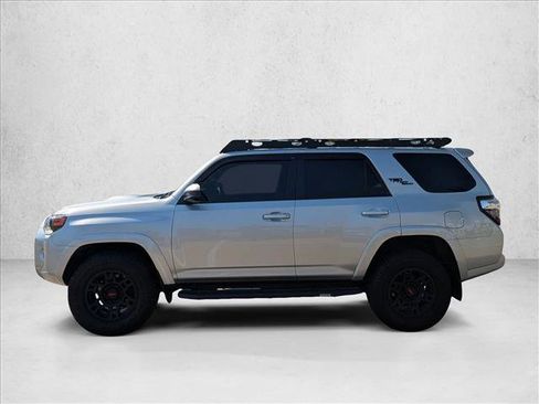Used 2023 Toyota 4Runner TRD Off-Road image 9