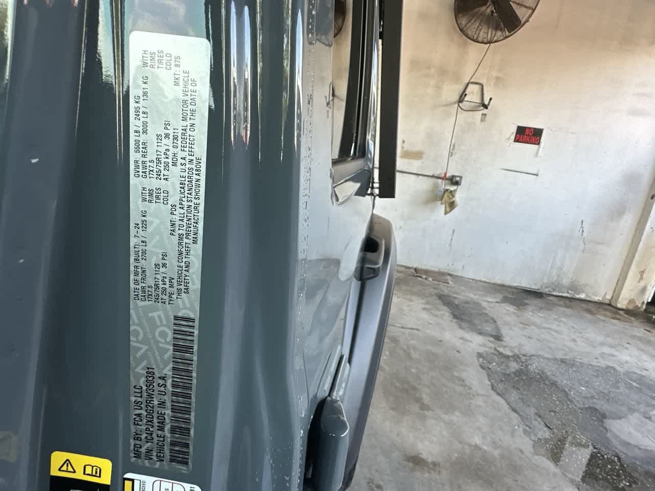 Used 2024 Jeep Wrangler Unlimited Sport AWD/4WD image 29