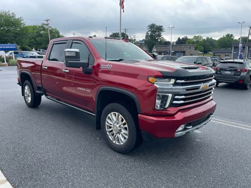 Used 2023 Chevrolet Silverado 2500 High Country w/ Z71 Off-Road Package AWD/4WD image 8